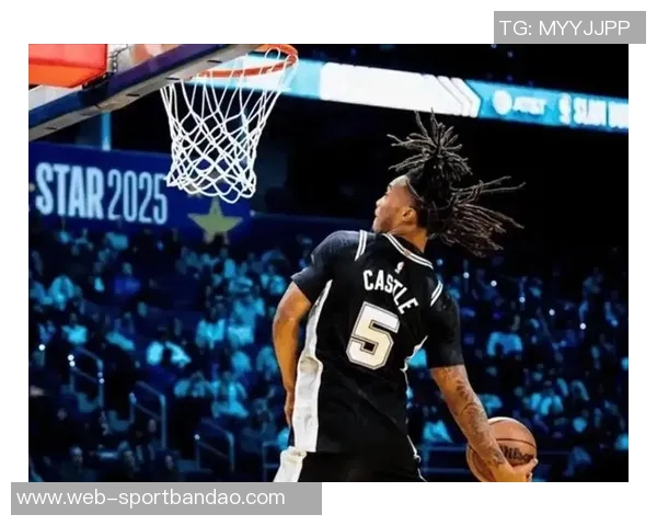 马克西场均399分钟领跑联盟东契奇与哈登紧随其后火箭三人跻身前十